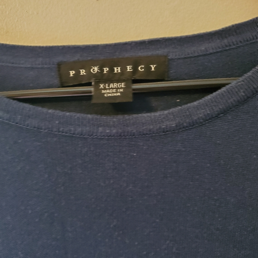 Sweater - Picture 2 of 3